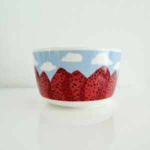 Marimekko Mansikkavuoret Oiva bowl